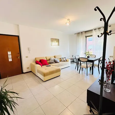 Big With 2 Terrace Апартаменты *
